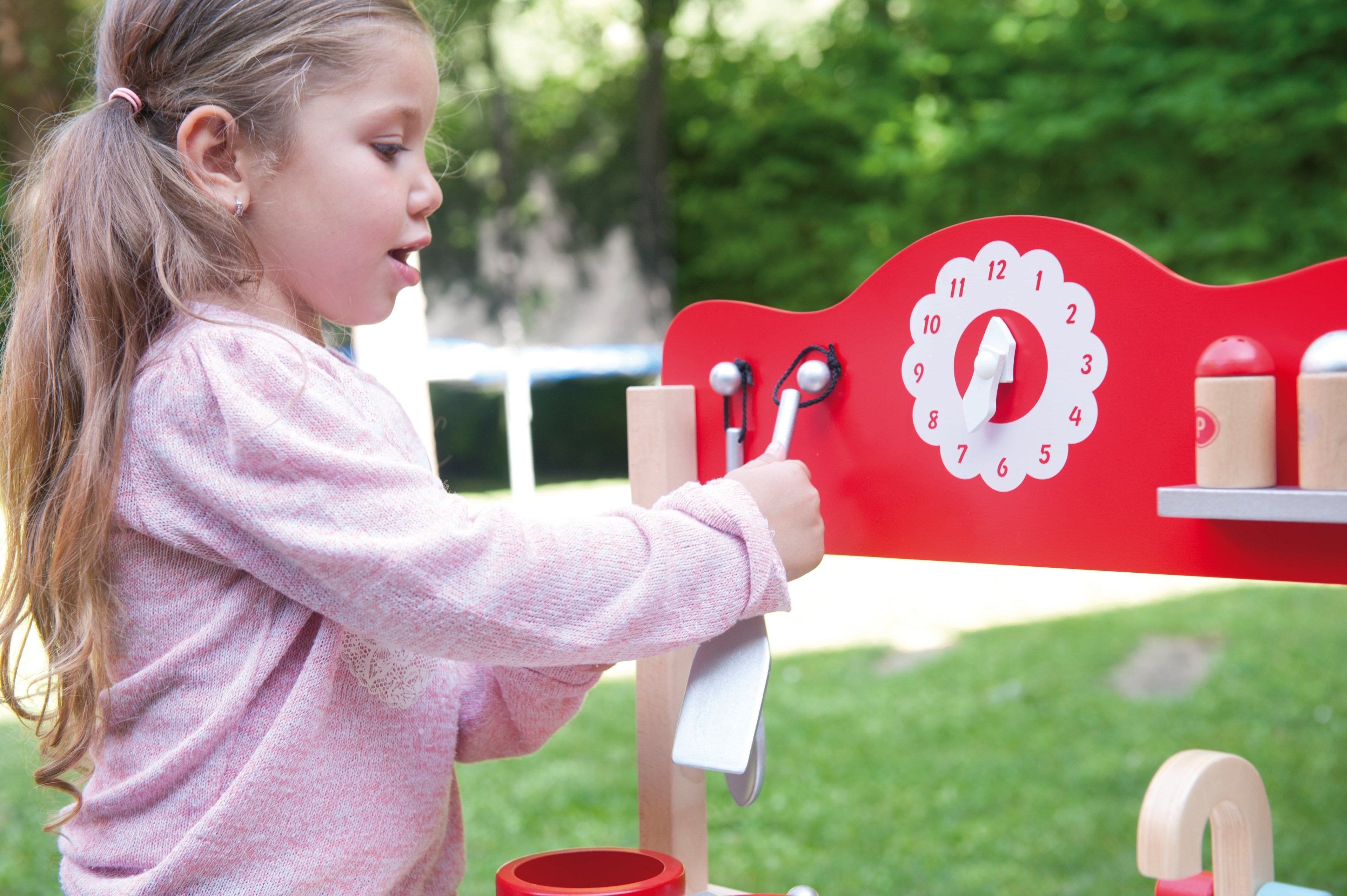 6 piece wooden play kitchen.