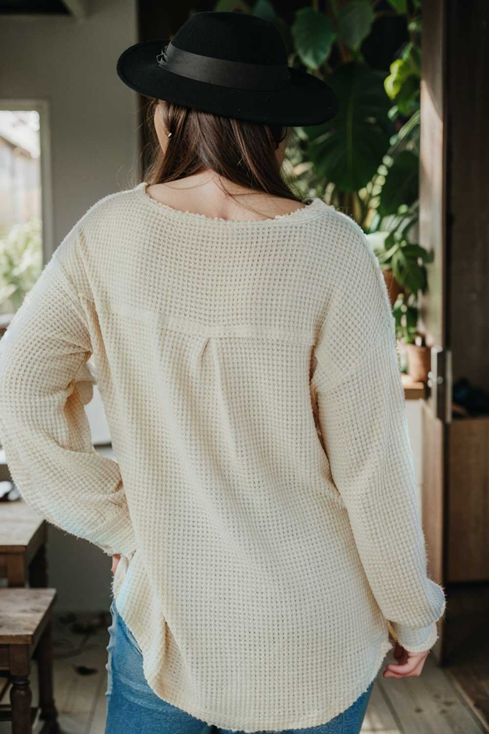deep v neck long sleeve knitted sweater