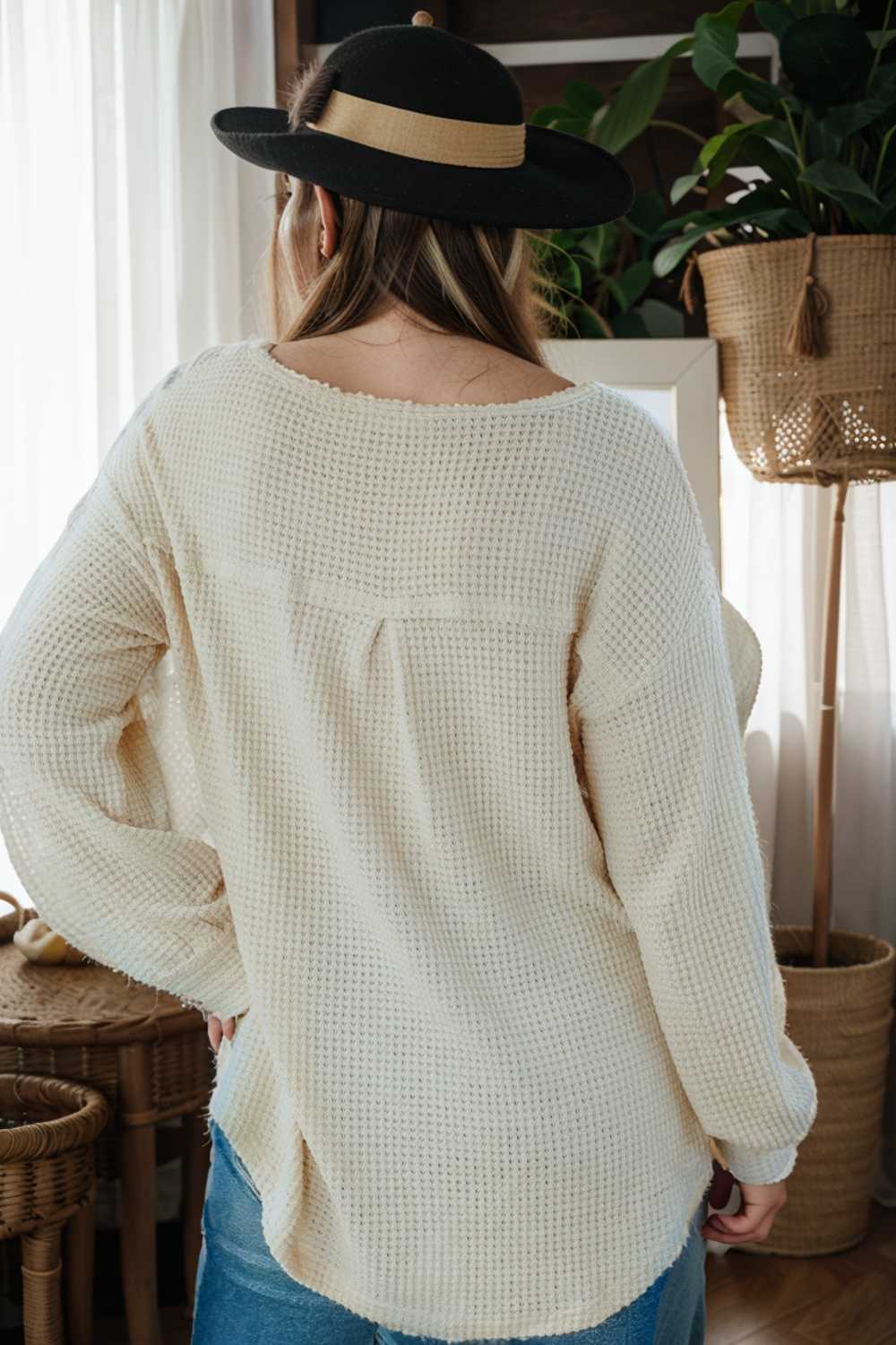 deep v neck long sleeve knitted sweater
